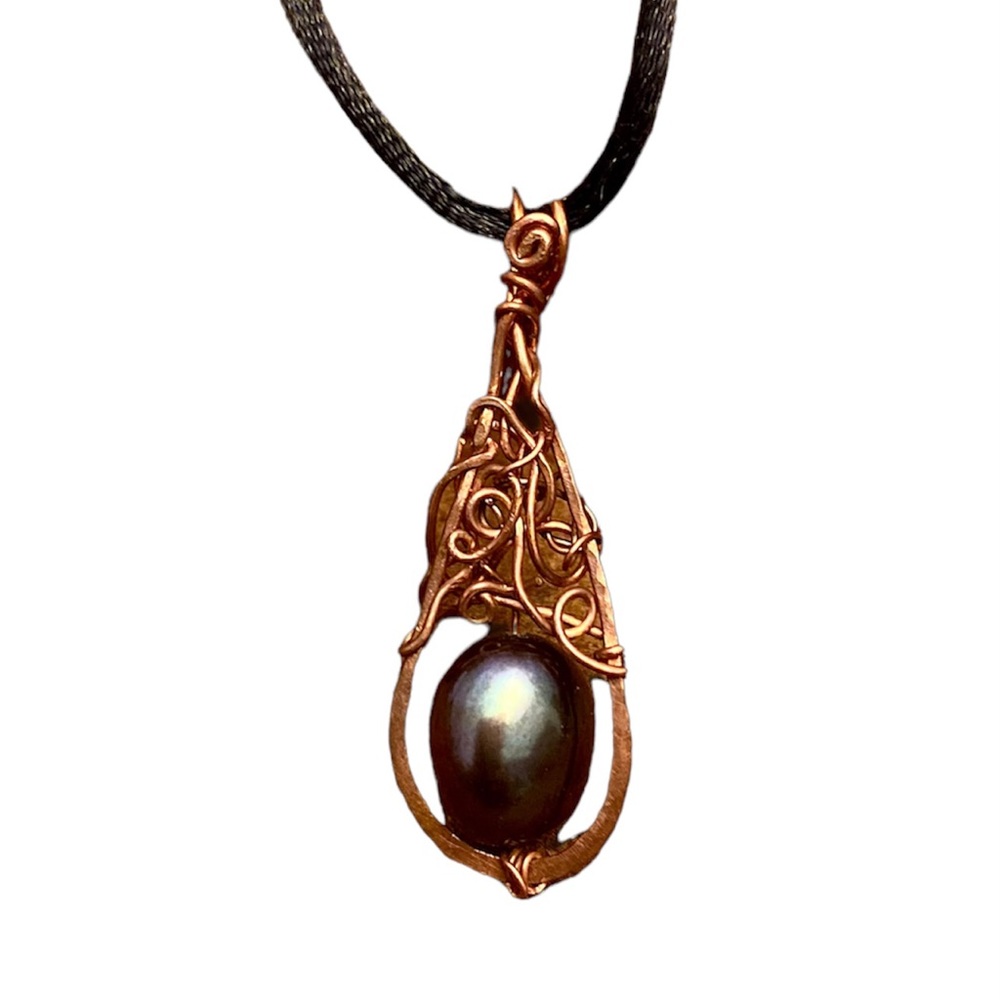 Retro handmade Tahitian Pearl Pendant in Copper